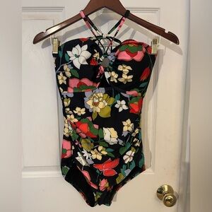 Kate Spade Flower Bed Bandeau one piece swim. Size M.